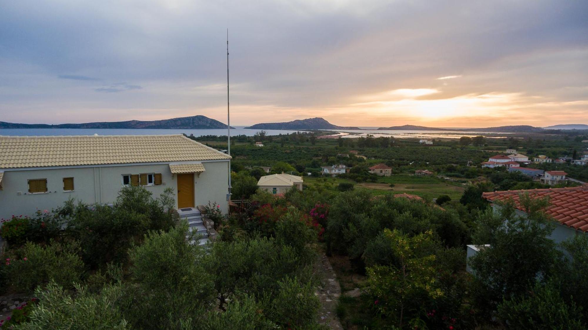 Thanos Village Gialova Exteriör bild